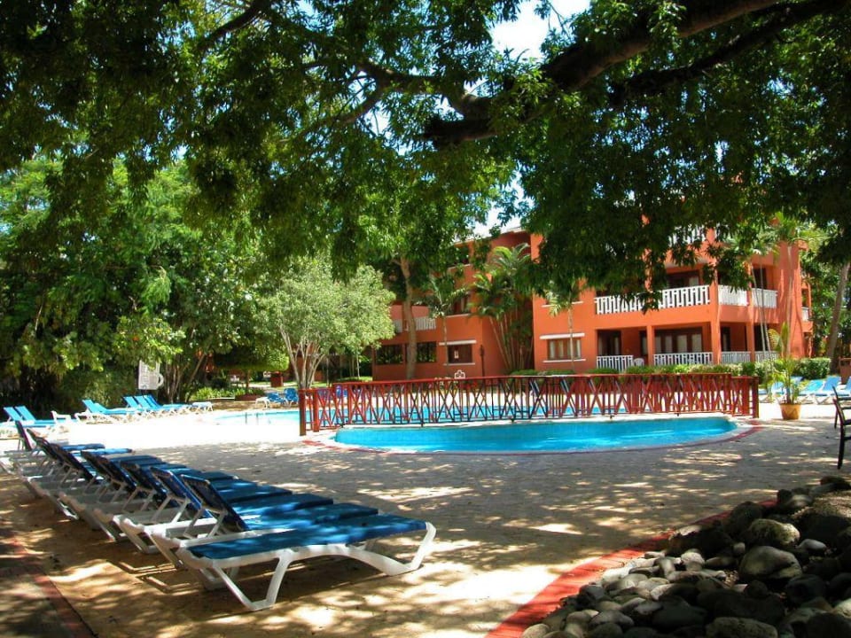 Kleiner Pool mit Kinderbecken BelleVue Dominican Bay