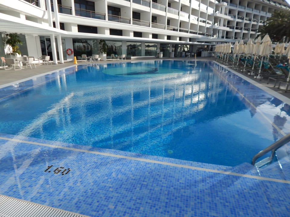 Pool Don Gregory by Dunas