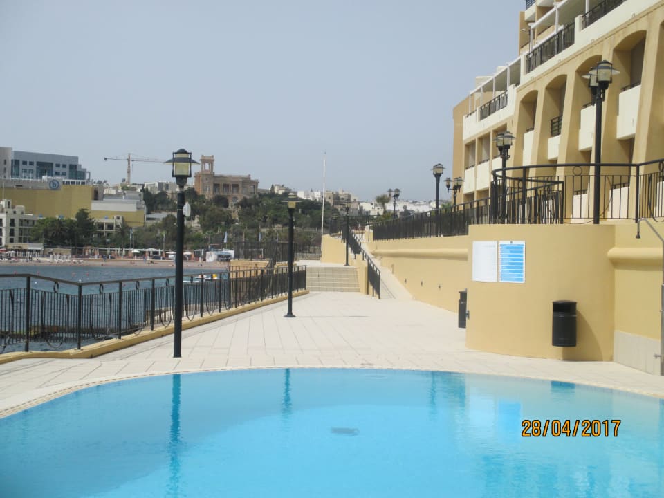 Pool Verdi St George's Bay Marina