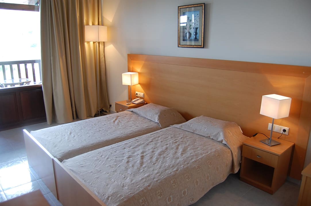 Łóżka Hotel Golden Odyssey