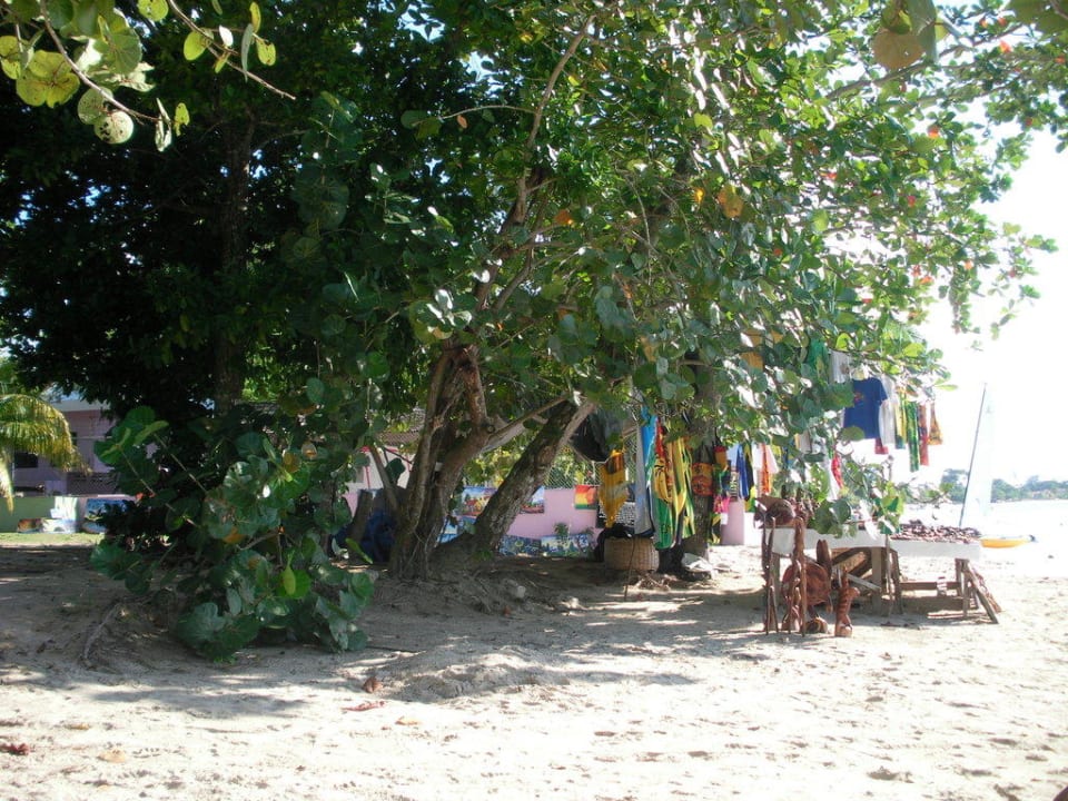 Verkaufsstand der Einheimischen Sunset at the Palms Resort - Adults Only