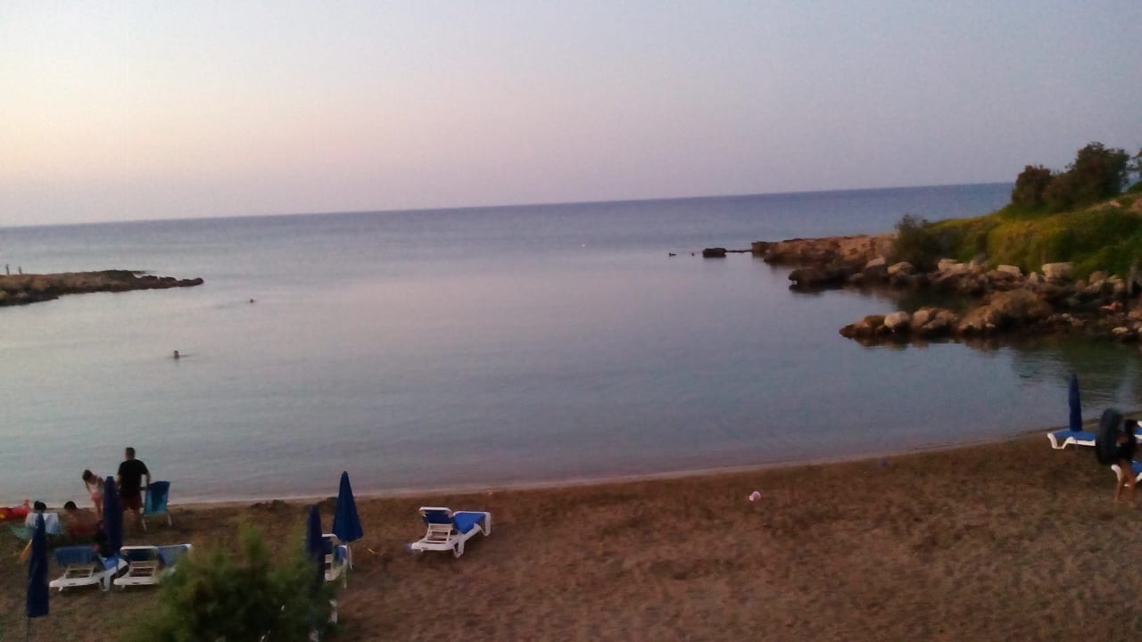 Strand Crystal Springs Beach Hotel