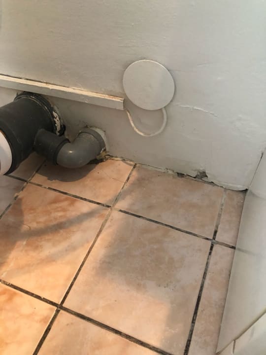 Bad  Hotel Atol Resort