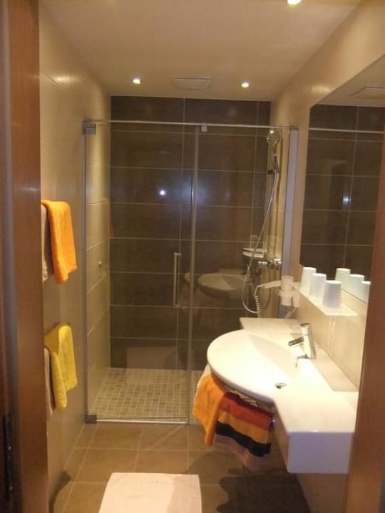 Bad Boutique House happYellow