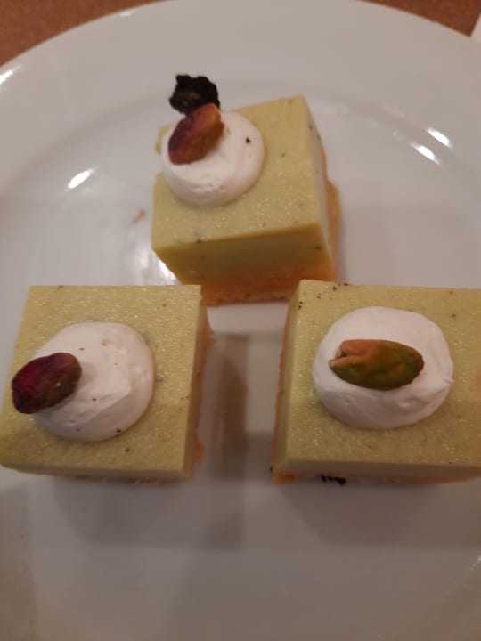 Gastro Sol Cosmopolitan Rhodes