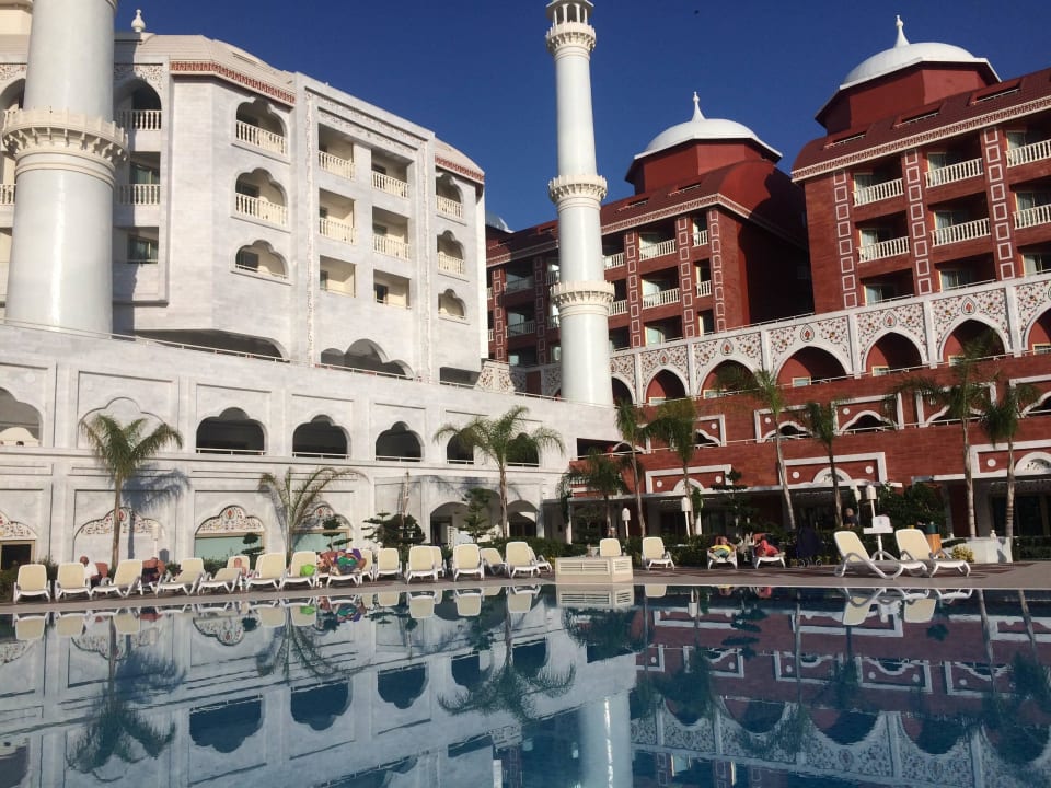 Tolle Achitektur Royal Taj Mahal Hotel