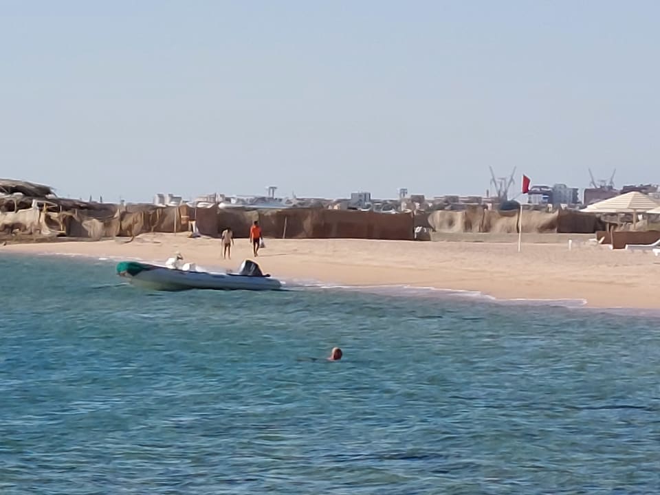 Strand Menaville Safaga