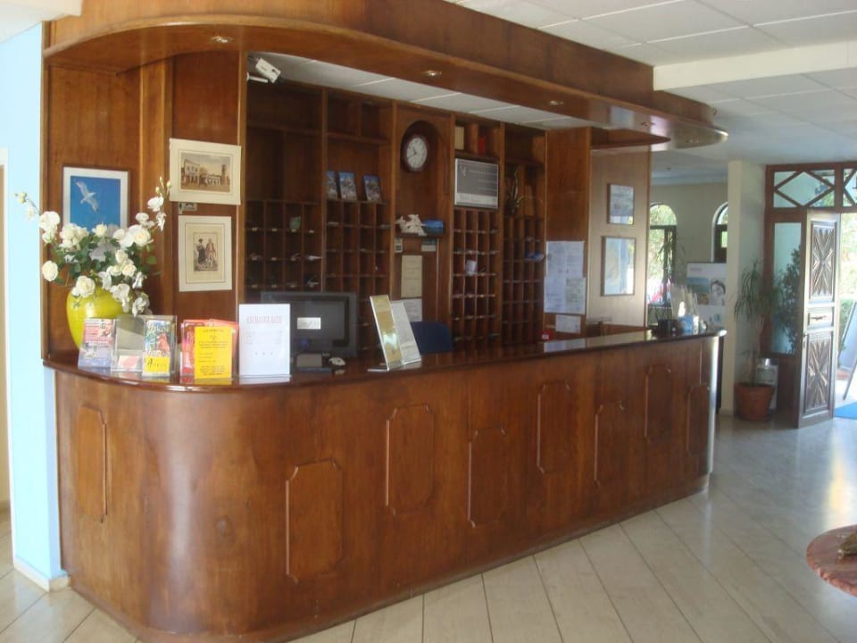 Alexandra Beach Alexandra Beach Resort & Spa