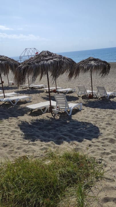 Strand Club Turtas Beach Hotel