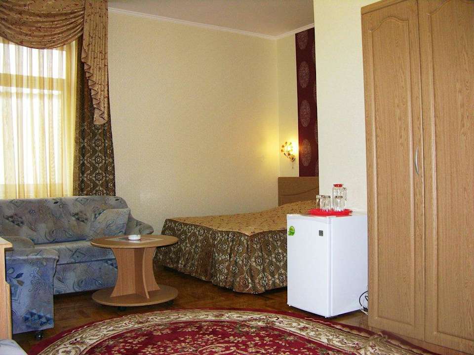 № 23 Hotel Yakor / Отель Якорь