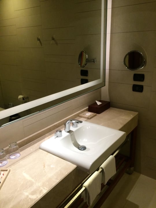 Bad Eastin Grand Hotel Sathorn