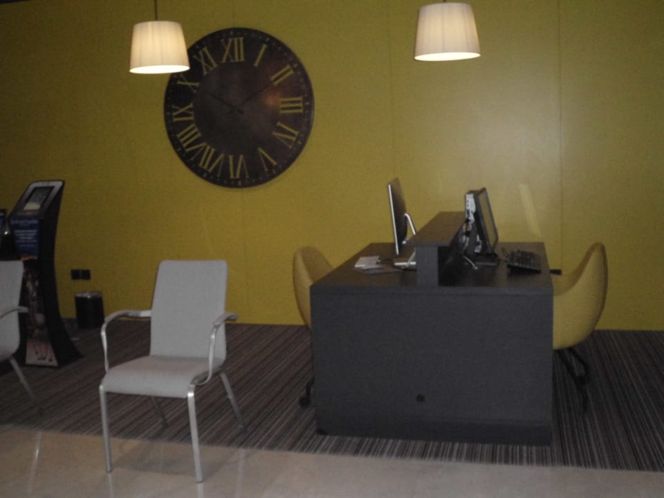 Lobby Hyatt Place Dubai Wasl District