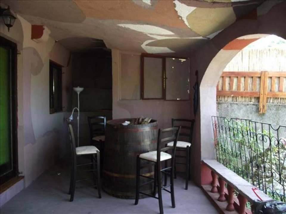 Barrel Villa Hrabri Vuk