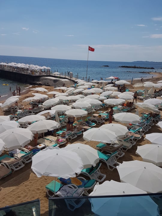 Strand Azura Deluxe Resort & Spa Hotel