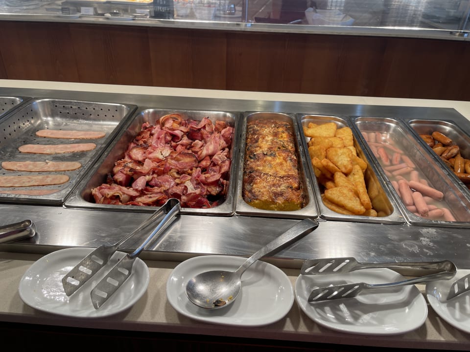 Gastro Crystal Springs Beach Hotel