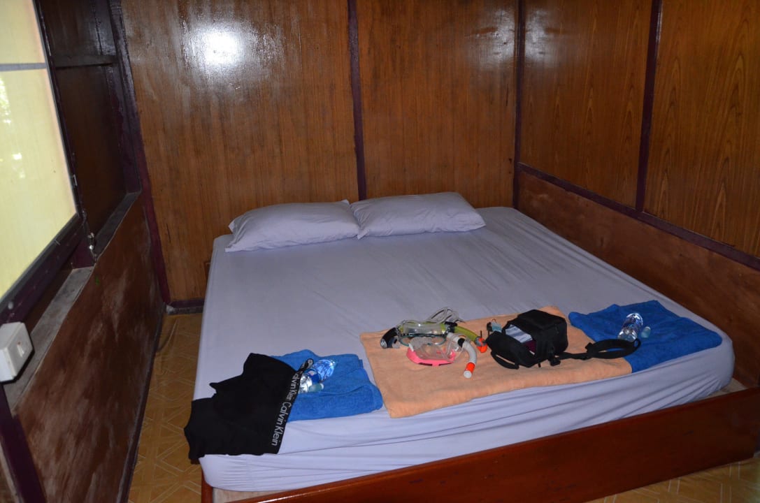 Bett Similan Islands Bungalows