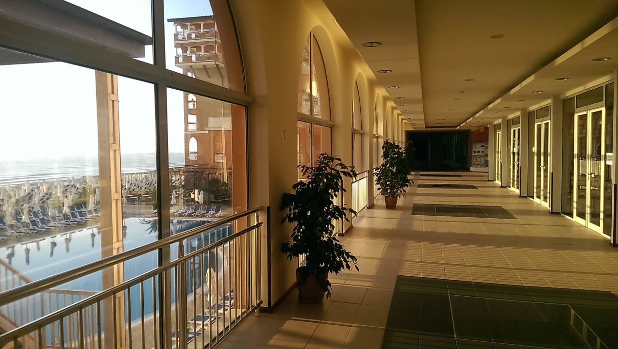 Einkaufspassage Sol Luna Bay