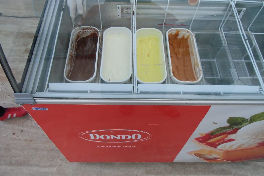 Nachmittags gab es auch Eis Crystal Flora Pearl Collection