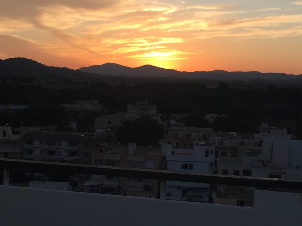 Ausblick Universal Hotel Castell Royal