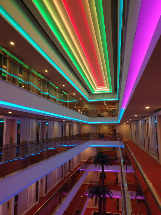 Sonstiges Azura Deluxe Resort & Spa Hotel