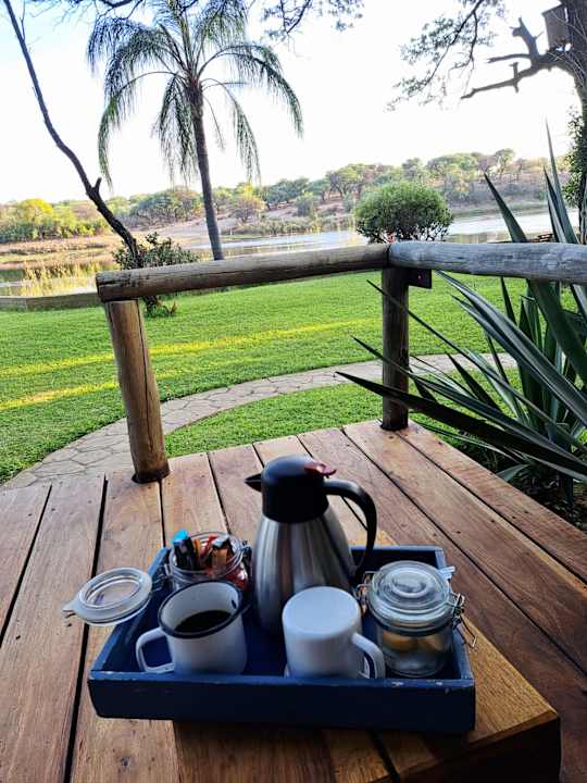 Zimmer Hakusembe River Lodge