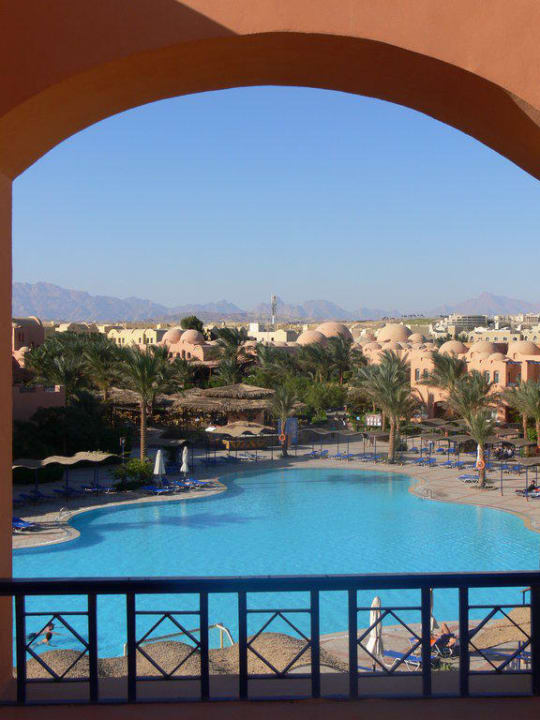 Beheizter Hauptpool Jaz Makadi Oasis Resort