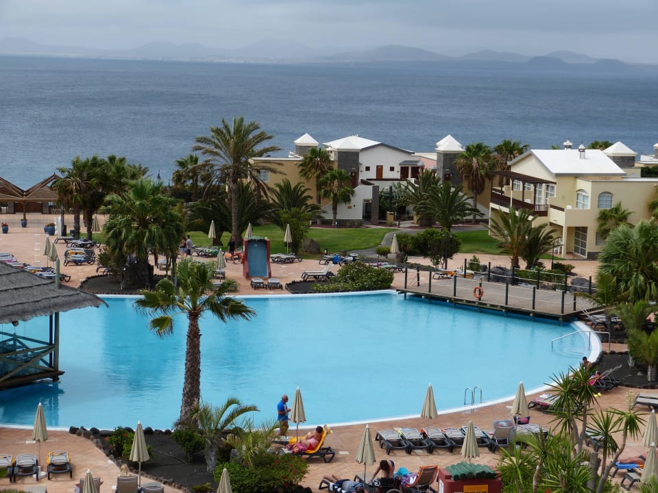 Ausblick von der Privilege Lounge Terrasse H10 Rubicón Horizons Collection