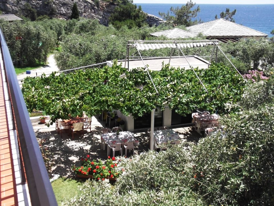 Garten und Küche Gorgona Rooms