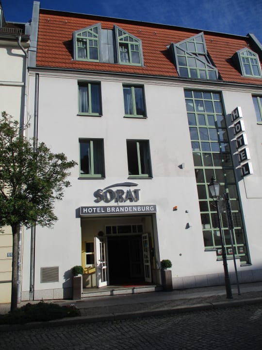 Außenansicht SORAT Hotel Brandenburg