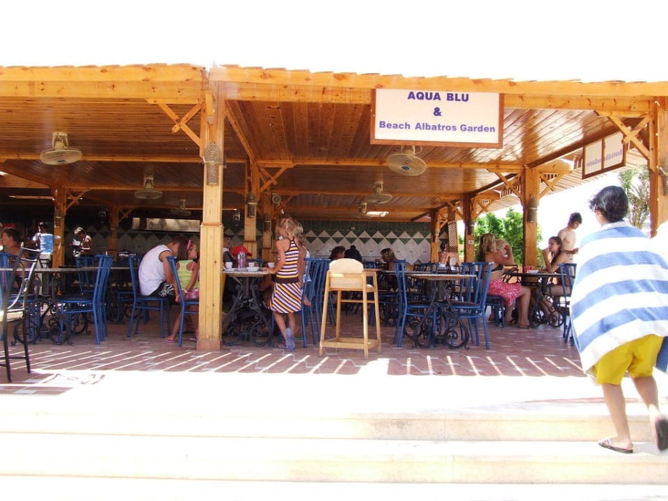 Schönes Restaurand am Strand Pickalbatros Aqua Park Resort - Hurghada