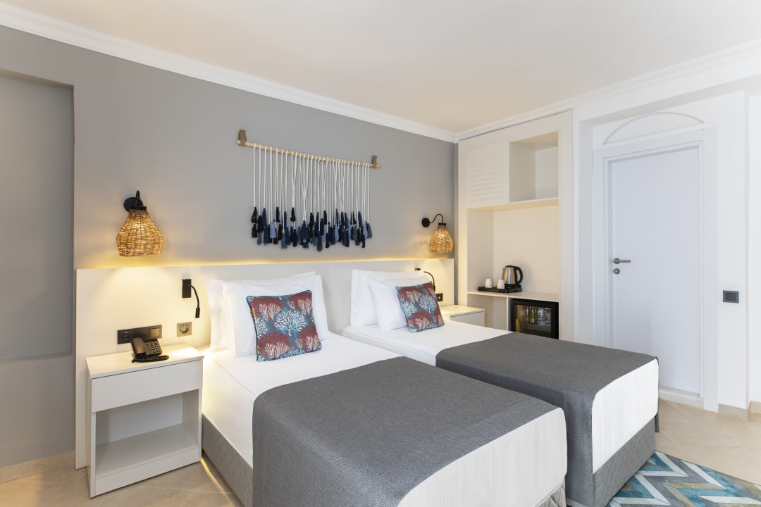 Zimmer Holiday Inn Resort Bodrum