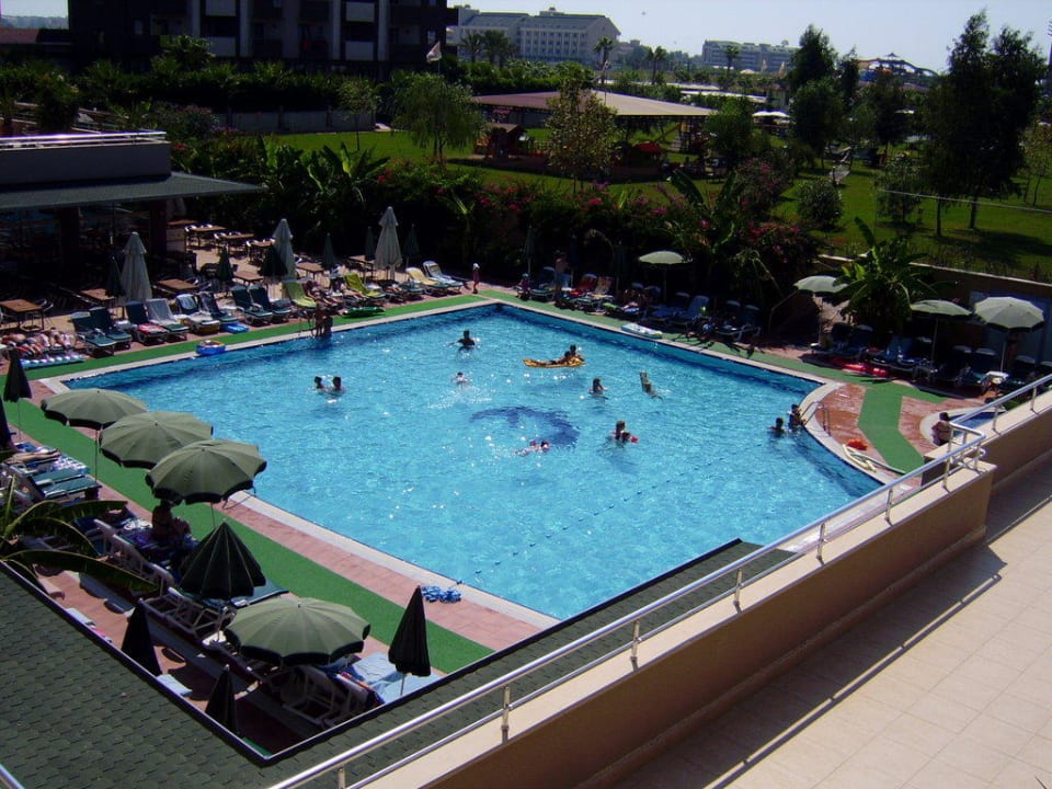 Ausblick zum Ruhepool Hane Family Resort