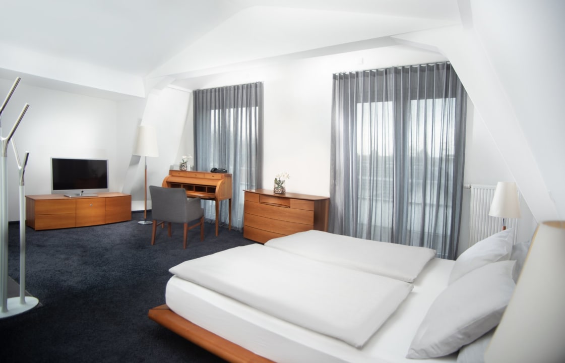 Zimmer &REPEAT Köln Airport