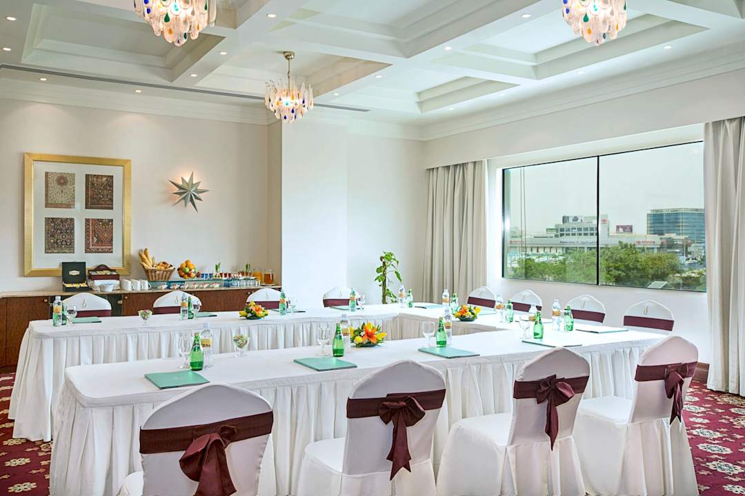 Sonstiges City Seasons Suites