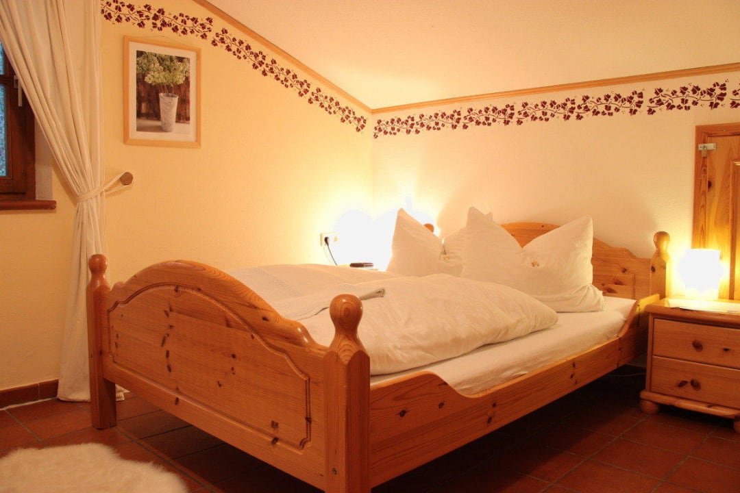 Budget Double Room Pension Bergliebe