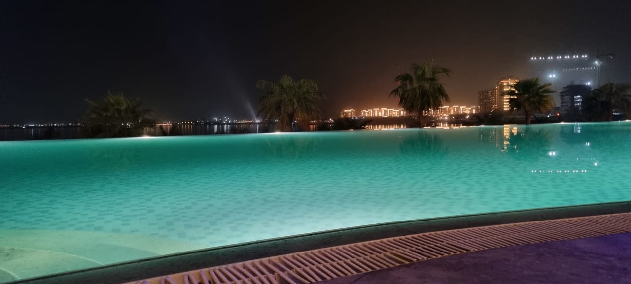 Pool Hampton by Hilton Marjan Island