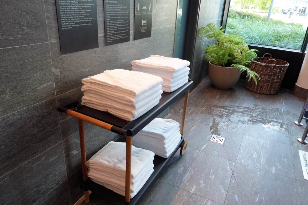 Pool Adina Apartment Hotel Vienna Belvedere