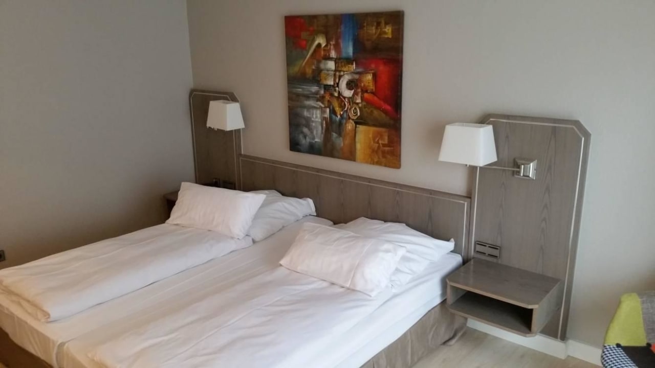 Doppelbett Hotel Düsseldorf City by Tulip Inn