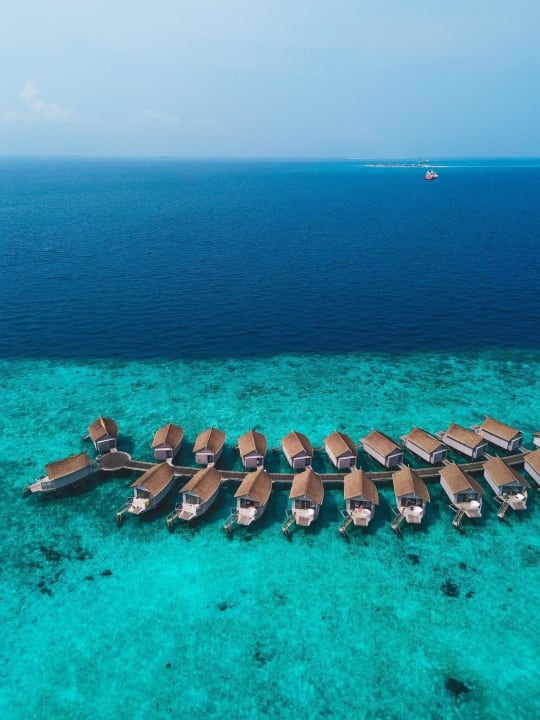 Außenansicht Centara Ras Fushi Resort & Spa Maldives