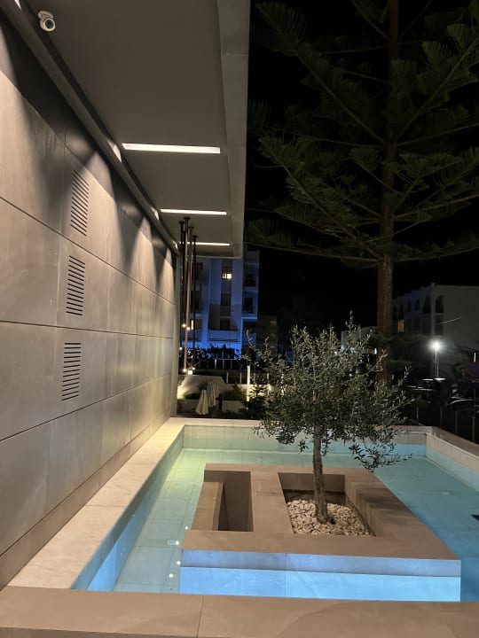 Außenansicht Hotel Theartemis Palace