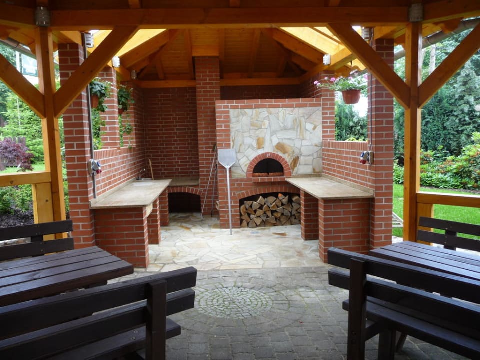 Steinbackofen für Fisch, Pizza und Flammkuchen Gasthof Brauner Hirsch