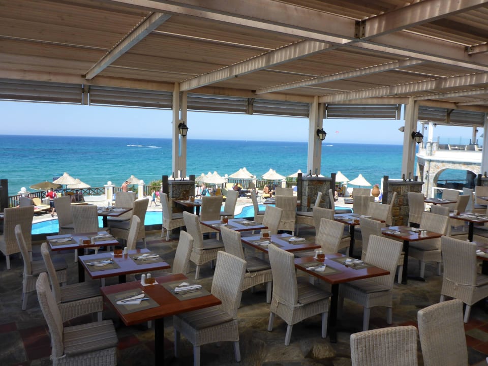 Aussenterrasse Alexander Beach Hotel & Village Resort