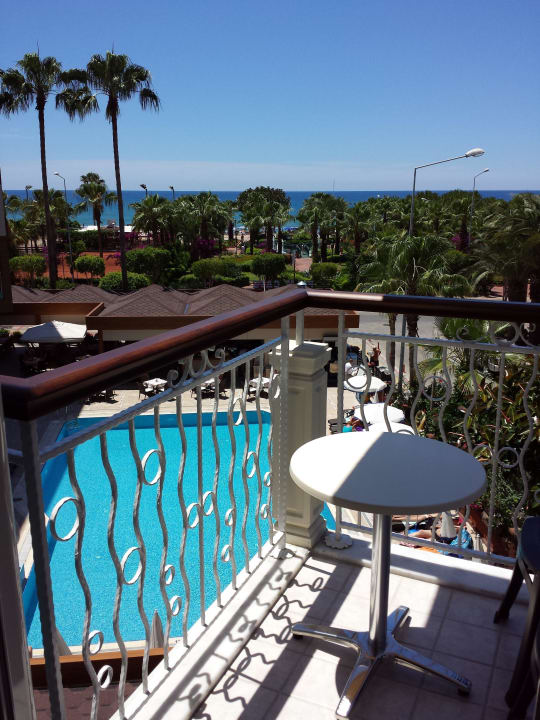 Balkon mit Meerblick Riviera Hotel & Spa