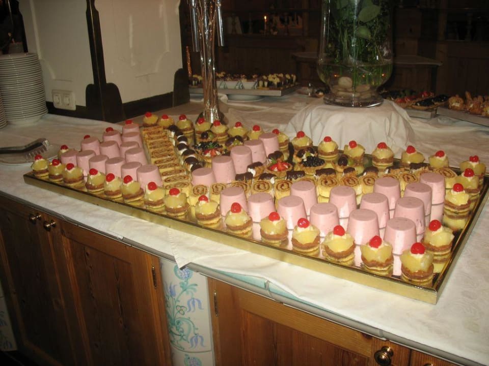 Dessert-Buffet Alpina Alpendorf