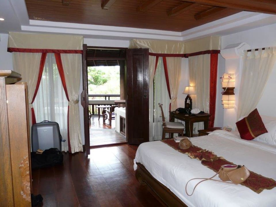 Junior Suite mit Blick auf den Balkon Muang Samui Spa Resort