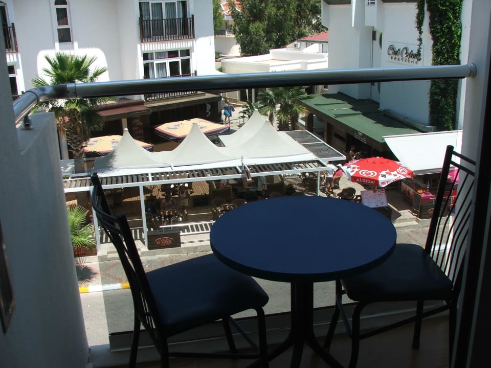 Balkon i widok na ulicę Hotel Mersoy Exclusive