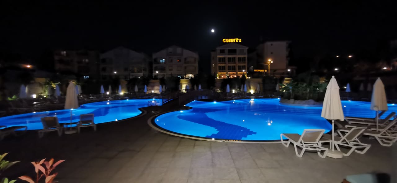 Pool Arnor de Luxe Hotel & Spa