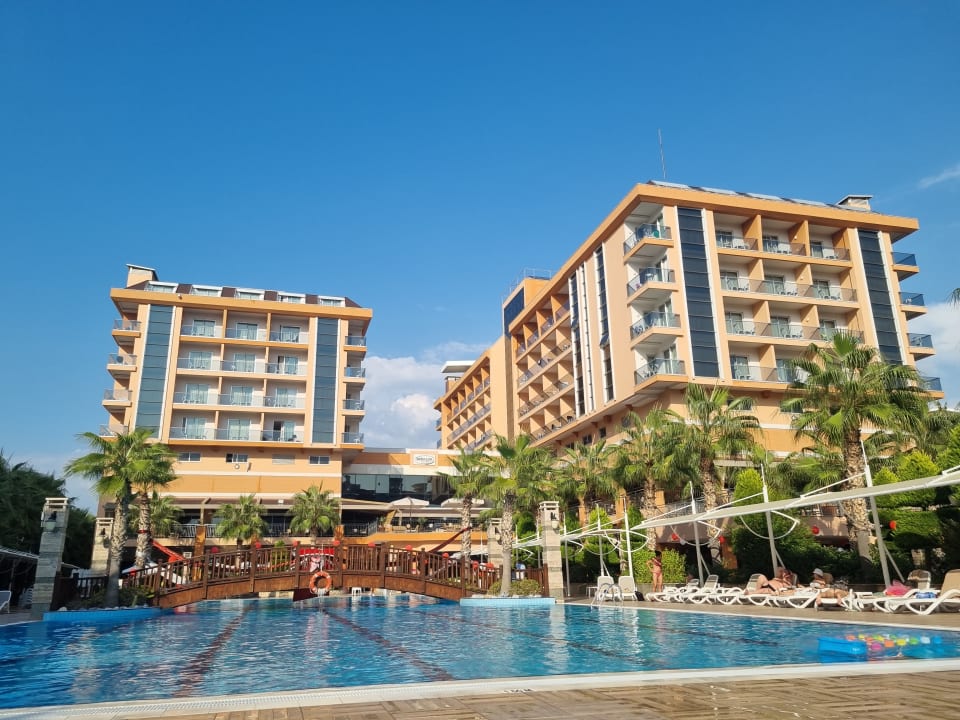 Außenansicht Dizalya Palm Garden