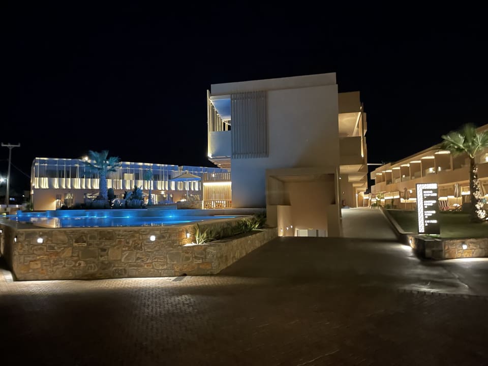 Außenansicht SENSEANA Sea Side Resort & Aquadventure