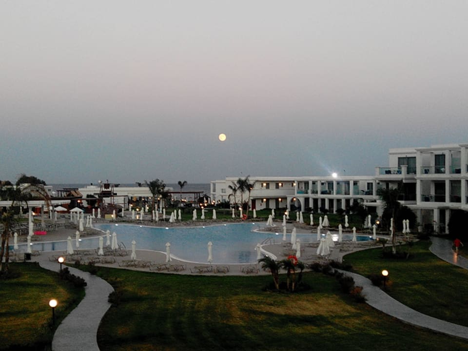 Abendstimmung Asterias Beach Resort